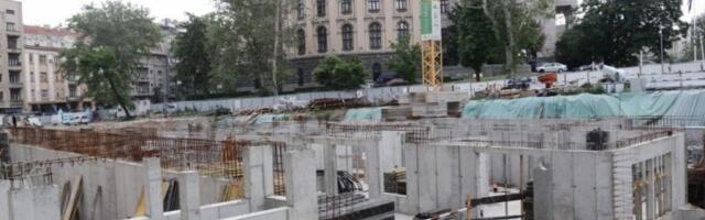 RADOVI U VLAJKOVIĆEVOJ ULICI GOTOVI DO KRAJA JUNA! Čak 284 parking mesta na tri nivoa! (GALERIJA)
