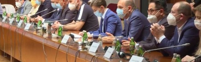 KRIZNI ŠTAB DONEO MERE ZA CELU SRBIJU! Ovako će izgledati nastavak borbe s koronavirusom