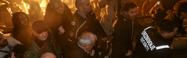 Svetski mediji bruje: Scene sa Željkovog dočeka na aerodromu obišle planetu (VIDEO)