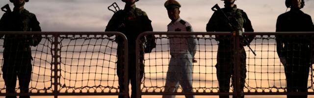 Misterija u ovoj luci zaokupirala vojne eksperte: Kad vidite šta je ispod vode, biće vam jasno zašto