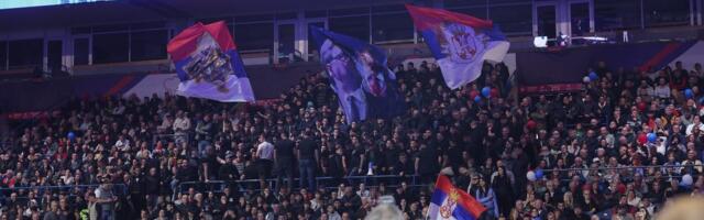 Najjači transparent u Areni! Odjeknula pobeda pristojne Srbije, ovako su rešili blokadere (FOTO)