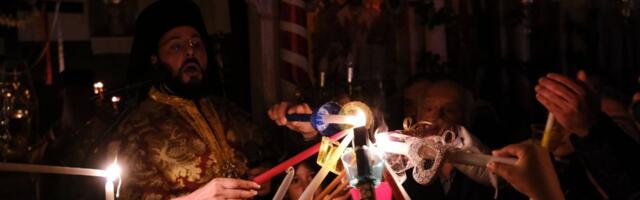 Blagodatni oganj stiže u Srbiju: Evo kada će se deliti vernicima