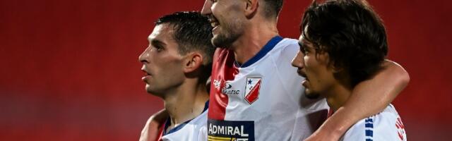 Voša bez kalkulacija: Tanjga izvodi ofanzivan sastav protiv Ajaksa