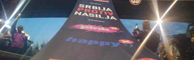 Mediji pod kontrolom vlasti: “U šetnji 10.000 hejtera, pijanaca i lešinara”