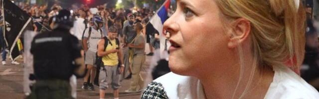 ŽAKLINA TATALOVIĆ POČELA DA VREĐA BLOKADERE! I opozicionim novinarima se smučilo divljanje "Budite malo normalni" (VIDEO)