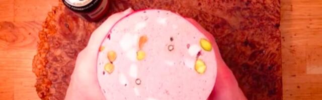 Domaća mortadela: Od sastojaka koje sigurno imate kod kuće (RECEPT+VIDEO)
