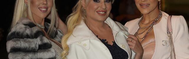 EVO KOG JE POLA BEBA! Lea Kiš puca od ponsa, MINA KOSTIĆ PRVA ČESTITALA!