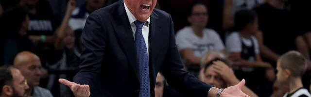 "ŽELJKO OBRADOVIĆ ME JE UDARIO TABLOM PO GLAVI! DANAS BI POPIO TUŽBU..." Legenda Zvezde otvorila dušu: "Mislio sam - slobodno me pretuci, samo..."