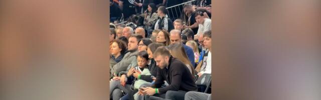 Sin Željka Obradovića gleda Partizan u Areni!