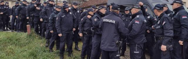 Uhapšen posmatrač Kreni-Promeni u Aranđelovcu nakon optužbi tabloida da je napao aktivistkinje SNS-a