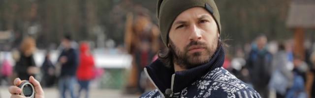 POPULARNI GLUMAC ODMAH POZVAO POLICIJU: Napala ga žena u centru BEOGRADA, počela da ga liže!