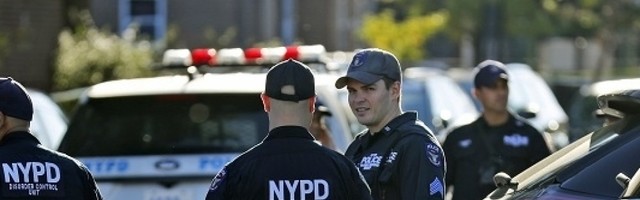 Razgovaraju dva policajca i pita jedan drugog...