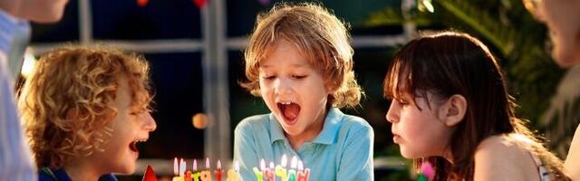 Nadrealan snimak sa proslave rođendana u Srbiji (VIDEO)