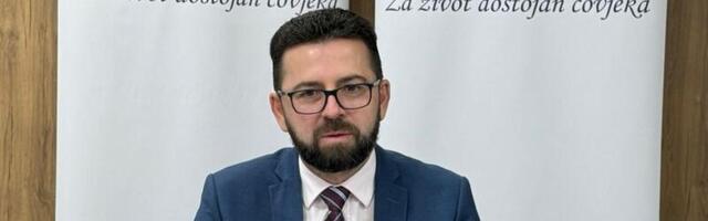 Zecirović: SDA je marionetska stranka režima Aleksandra Vucica koja glumi opoziciju!