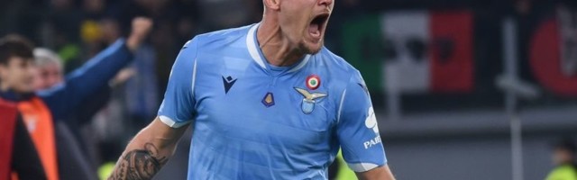 Samo SMS može da zaustavi Ronalda i družinu