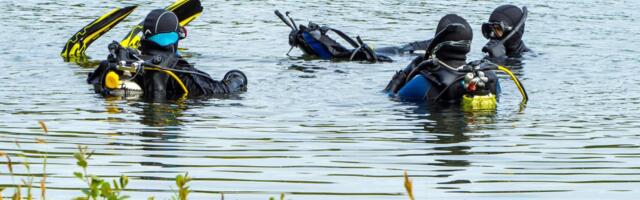 TRAGEDIJA NA DUNAVU! Prevrnuo se čamac pun putnika, četvoro ljudi poginulo: Uspeli da spasu desetoro, traga se za troje nestalih