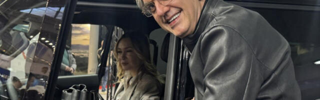 Čadežu zahvalnica Srpske asocijacije uvoznika vozila za razvoj e-mobilnosti