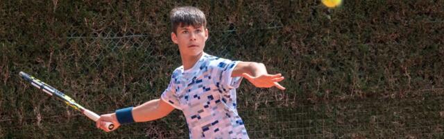 Alkarasov brat osvojio turnir na šljaci: Sa 14 godina igra identično kao prvi reket sveta! /VIDEO/