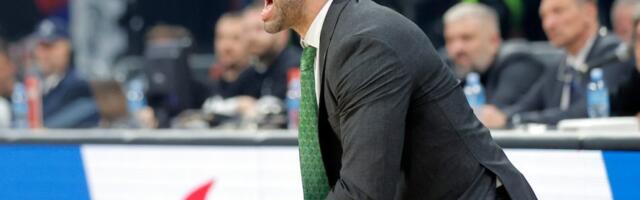 Surov kraj za Alimpijevića: Biberović trojkom u poslednjim sekundama srušio Bešiktaš i doneo titulu Feneru!
