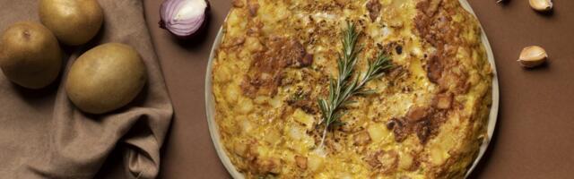 Omlet sa krompirom i kačkavaljem: Hedonistički doručak, sa puno kalorija (RECEPT+VIDEO)