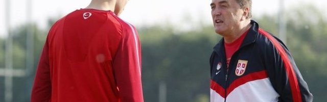 NIKADA NIJE DAO NA SRBIJU! Kako je Antić u Španiji branio Radovana Karadžića i zbog toga platio PAPRENU KAZNU!