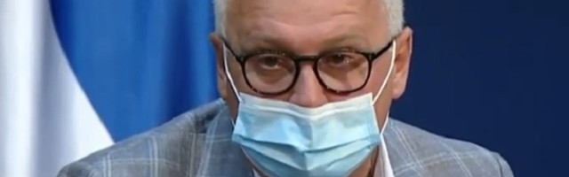 "Vesić laže i kad laže!"
