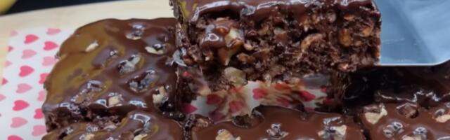 LAŽNI ČOKOLADNI KOLAČ: Bez šećera i brašna, a svi kažu da je savršenstvo ukusa - Topi se pri svakom zalogaju