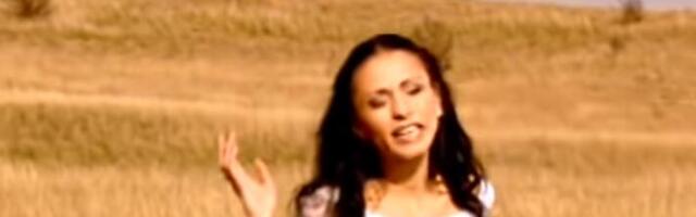 Pevačica promenila IME i povukla se iz javnosti: Evo gde je i čime se danas bavi čuvena MADAM PIANO