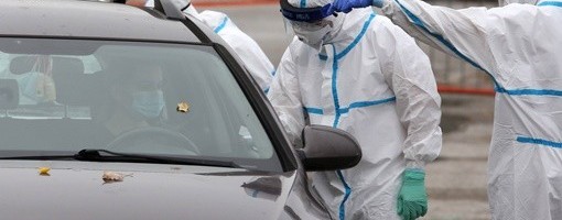 Demostat: Konfuzija i nepoverenje u informacije o koroni, veruje se da od nje štite čak i mačke