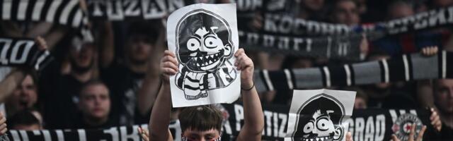"Penjaroja, neznalice, nisi dobrodošao!" Oštra poruka navijača Partizana Špancu koji bi trebalo da zameni Obradovića /FOTO/