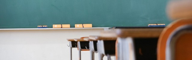 "Broj zaraženih đaka višestruko veći od zvaničnih podataka"