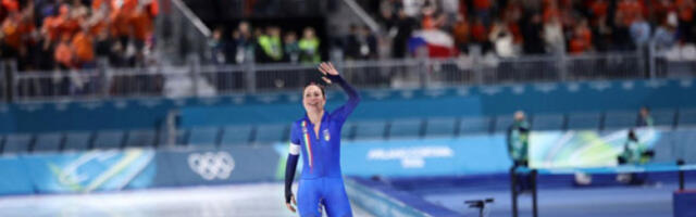 Лолобриђида освојила златну медаљу и на 5.000 метара у брзом клизању