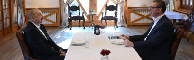 “Ponosan na naše prijateljstvo i stabilne odnose”: Vučić sa Alijevim na radnom doručku (FOTO)