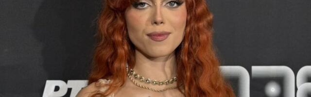 ZAKUCAVANJE PRED NASTUP, ONA IMA TAKTIKU ZA POBEDU NA PZE! Zona oduvala konkurenciju jednim potezom! (VIDEO)