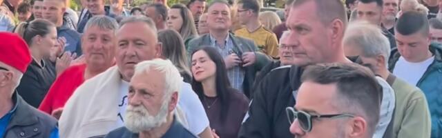 Stanovnici Panteleja i danas blokiraju Borsku ulicu zbog železničke obilaznice