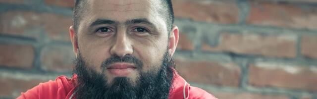 Sead iz Novog Pazara gradi kuću svom pravoslavnom komšiji Dobroslavu: "Da niko ne bude ni gladan ni bez doma"