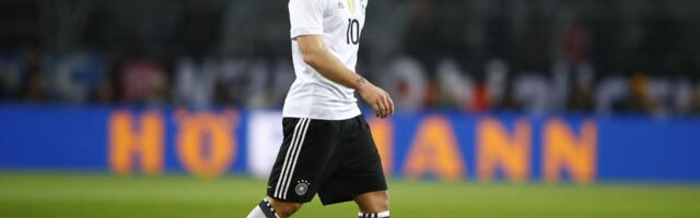 Podolski ispunio davni san i mirno odlazi u penziju