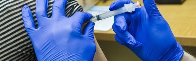 (VIDEO) KORONU UBIJA VAKCINA STARA JEDAN VEK?! Australijanci testiraju ljude vakcinom protiv tuberkuloze!
