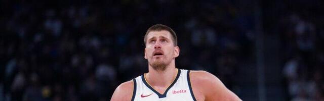 SVI PRIČAJU SAMO O JOKIĆU: Pršte pohvale za Srbina! "Jokić radi sve na terenu..."