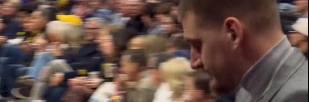 "ZNAM DA MU NIJE LAKO, TO JE MOMAK KOJI 10 GODINA..." Jokiću je trenutno teže nego bilo kome! Zbog povrede bi mogao da ostane bez trofeja!