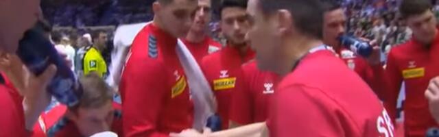 Penjaroja da gleda i sluša rukomet! Španac na klupi Srbije na makedonskom jeziku objasnio igračima kako da pobede Nemačku /VIDEO/