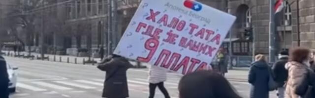VIDEO Radnici Apoteka "Beograd" protestovali ispred Vlade: "Gde je naših devet plata?"