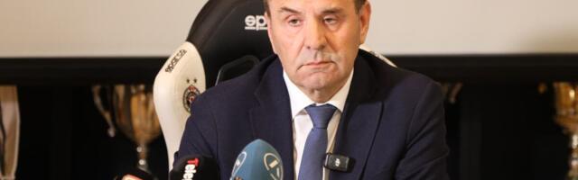 ČELNICI CRNO-BELIH OBRAĆAJU SE MEDIJIMA! Počinje konferencija posle Skupštine FK Partizan: Evo ko staje pred novinare!