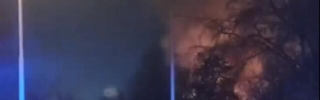 Bukti požar na Novom Beogradu (VIDEO)