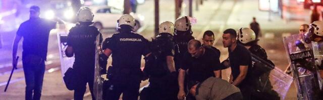 Ko je iza unforme? Policajac preti kao u uličnoj tuči (VIDEO)