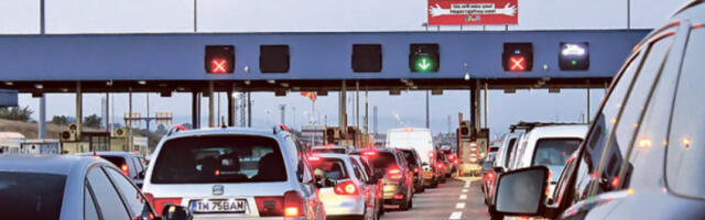 МУП упутио апел учесницима у саобраћају: Будите опрезни због празничних гужви и снега