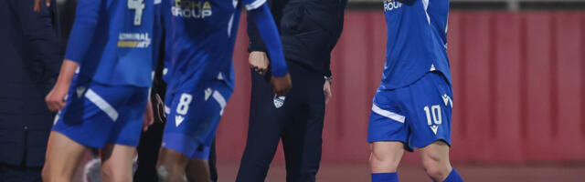 Malo udarilo sunce, malo teške noge... Lalatović u svom fazonu posle nove pobede