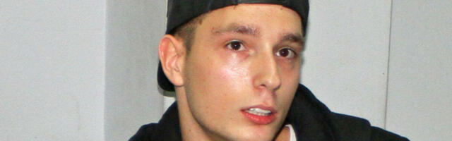 NEKAD IŠAO SA 20 EVRA U DŽEPU, A SAD ZA NJEGA RADI 160 LJUDI! Dnevno potroši Boga oca - a SESTRE OTPISAO