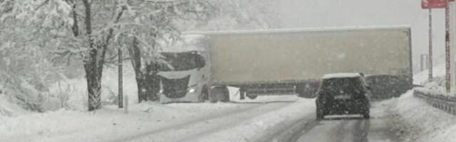 Taman smo mislili da je gotovo, a sneg tek stiže u Srbiju: Evo kog datuma nas očekuju padavine