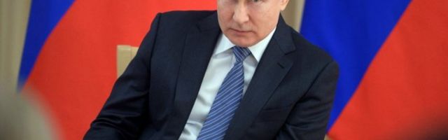 (VIDEO) OVDE MOŽE DA SE UĐE SAMO AKO TO PUTIN DOZVOLI! VUČIĆ JE JEDAN OD RETKIH KOJI JE BIO TU! Tajno mesto u Kremlju odakle zavodi red u Rusiji i svetu!